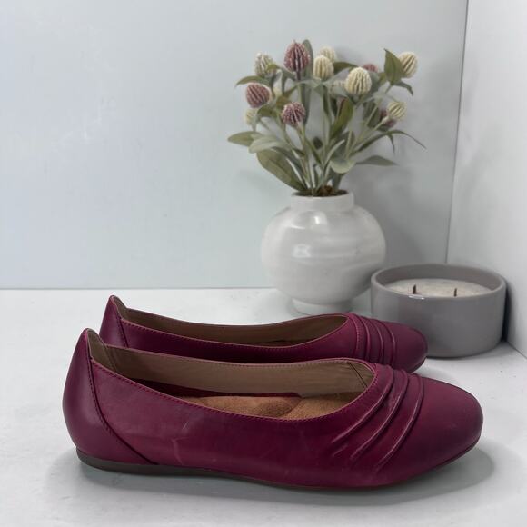 SoftWalk Safi Leather Flat Slip On Dark Red S2158-601 Women's US 7W NWOB - Picture 4 of 9